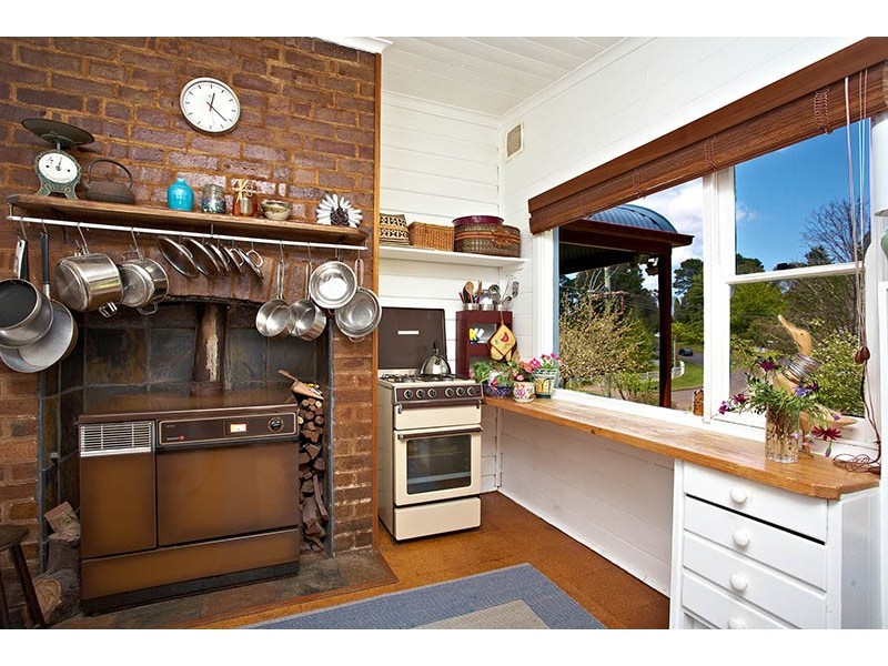 25 Cascade Street, Wentworth Falls NSW 2782