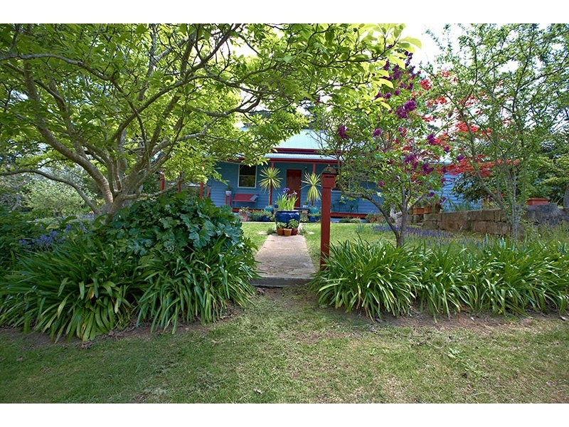 25 Cascade Street, Wentworth Falls NSW 2782