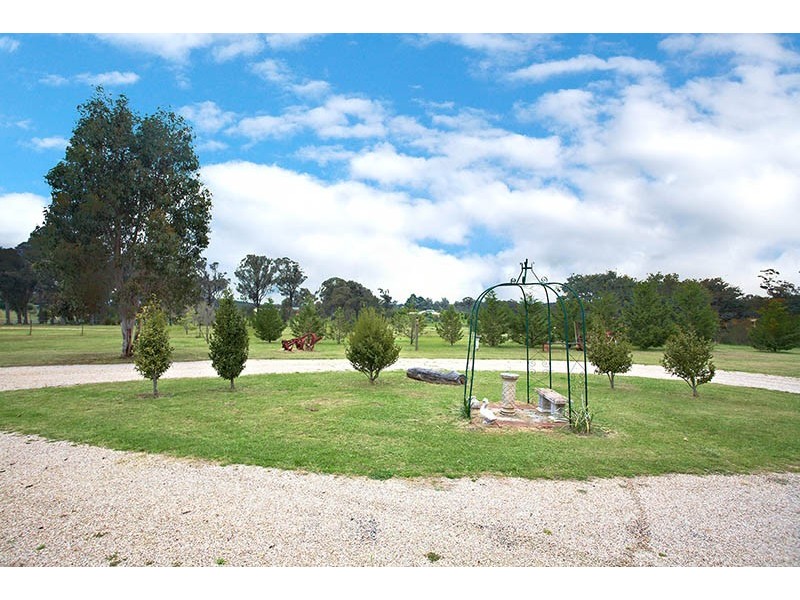 64 Bonny Hills Drive, Little Hartley NSW 2790