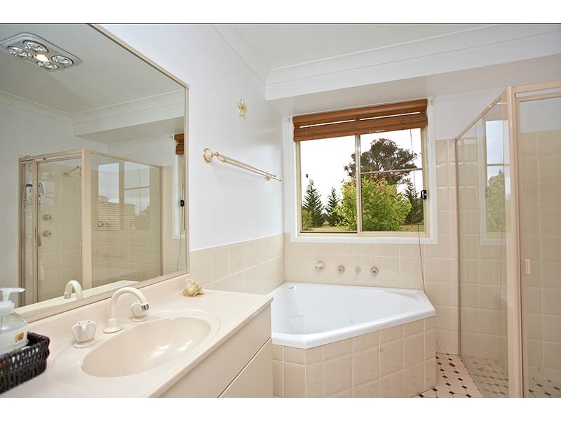64 Bonny Hills Drive, Little Hartley NSW 2790