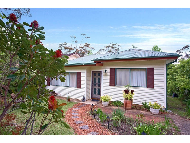 16 Genevieve Road, Bullaburra NSW 2784