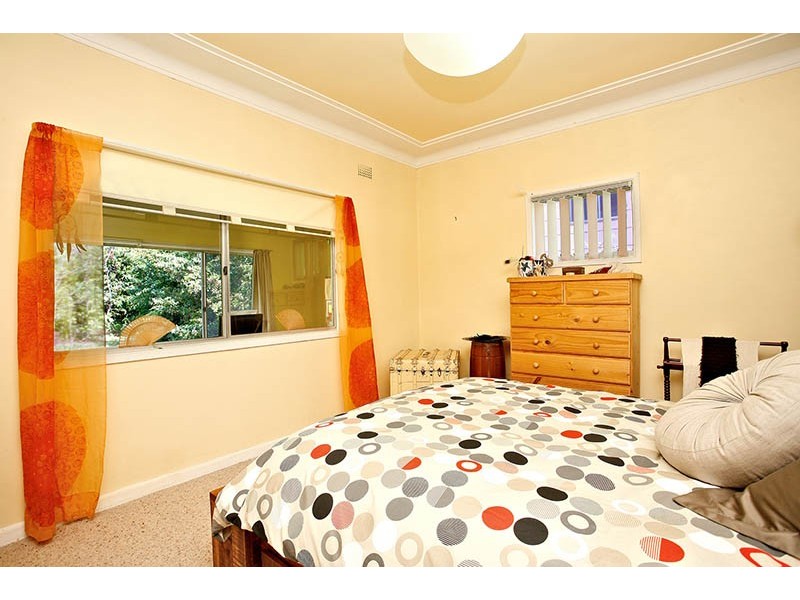 16 Genevieve Road, Bullaburra NSW 2784