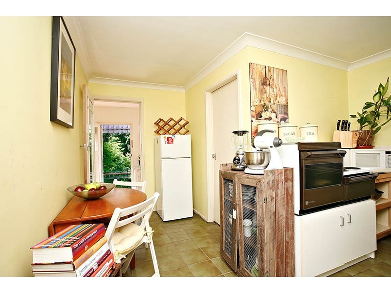 16 Genevieve Road, Bullaburra NSW 2784