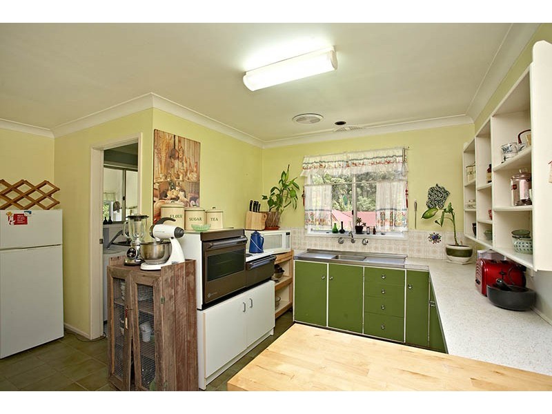 16 Genevieve Road, Bullaburra NSW 2784