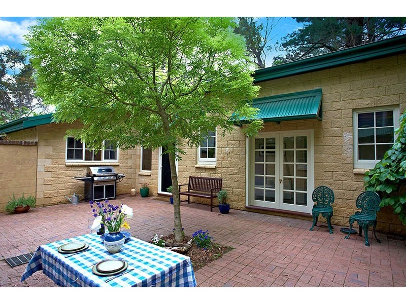 21 Jamieson Street, Wentworth Falls NSW 2782