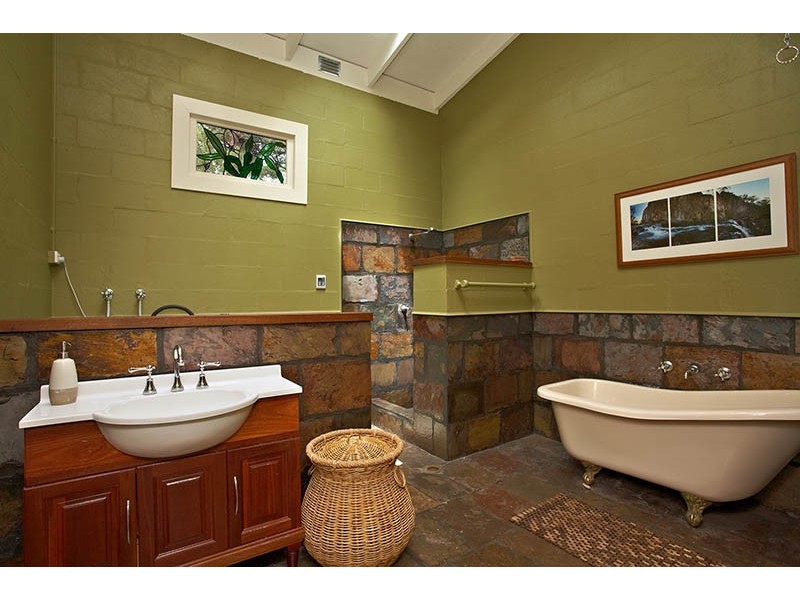 21 Jamieson Street, Wentworth Falls NSW 2782