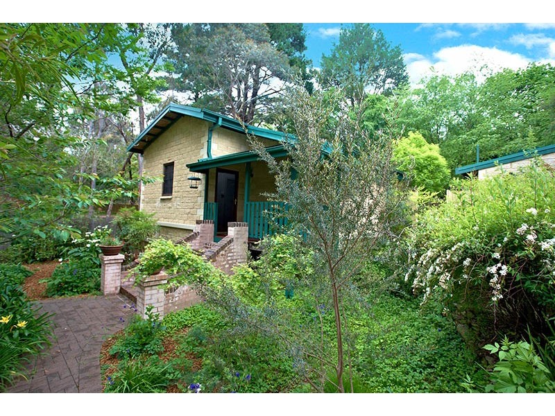 21 Jamieson Street, Wentworth Falls NSW 2782