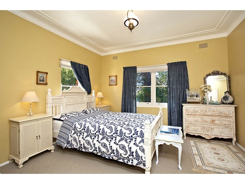 14 Forster Rd, Katoomba NSW 2780