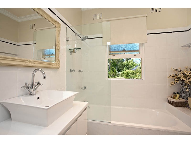 14 Forster Rd, Katoomba NSW 2780