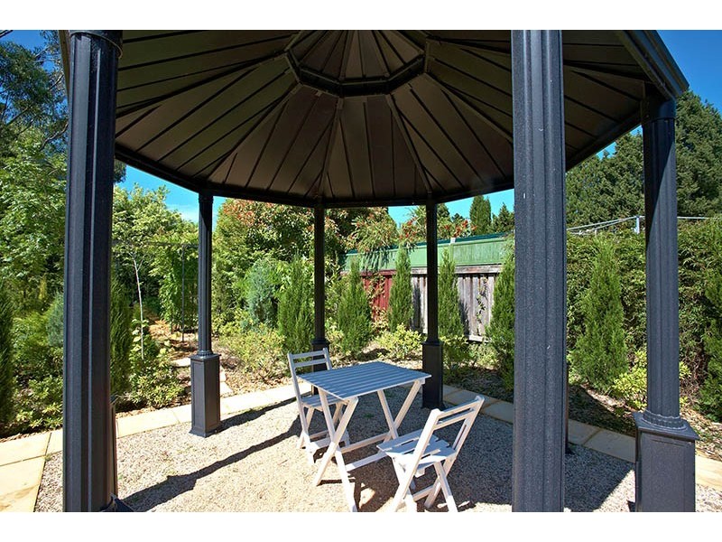 14 Forster Rd, Katoomba NSW 2780