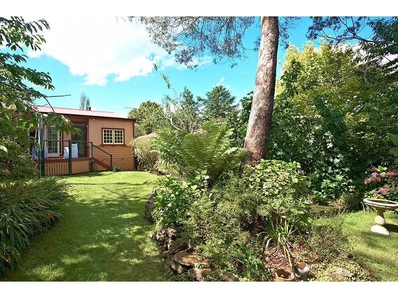 27 Craigend Street, Leura NSW 2780