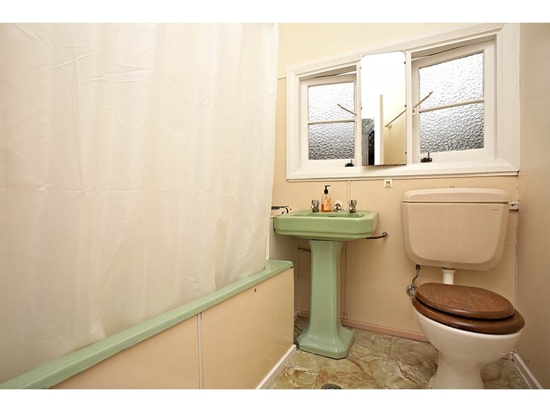 6 Genevieve Road, Bullaburra NSW 2784