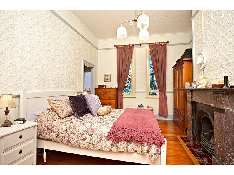 11 Blackheath Street, Leura NSW 2780