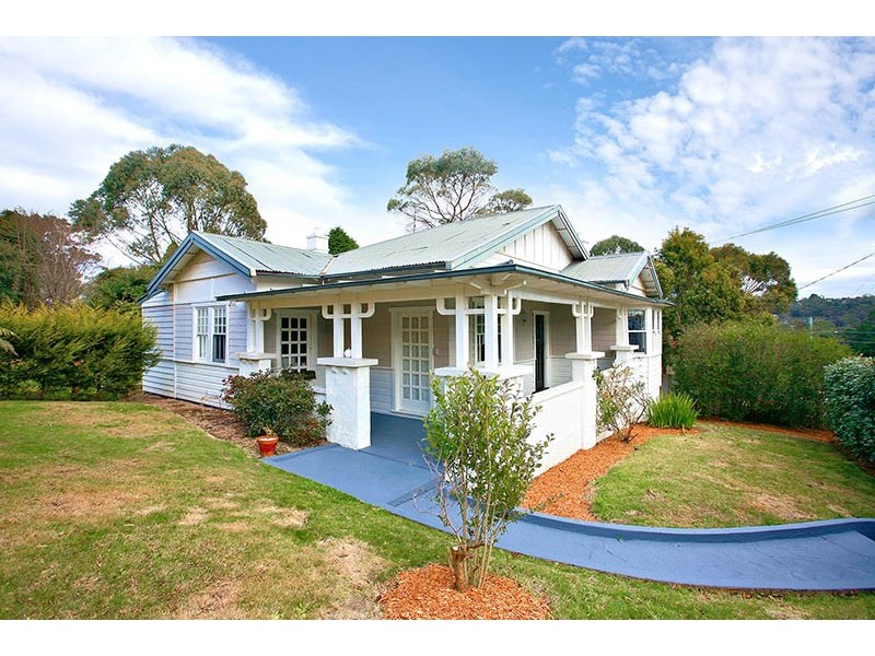 6 Edwards Street, Katoomba NSW 2780