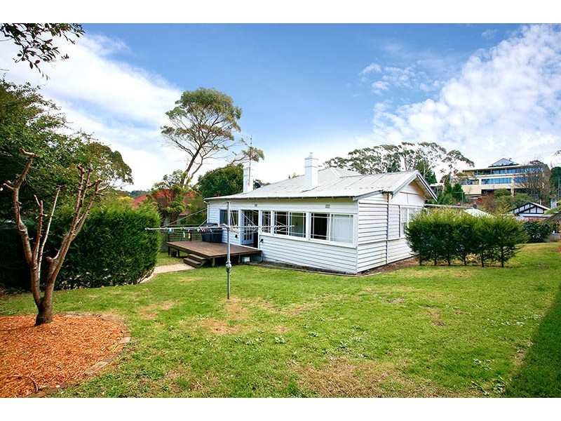 6 Edwards Street, Katoomba NSW 2780