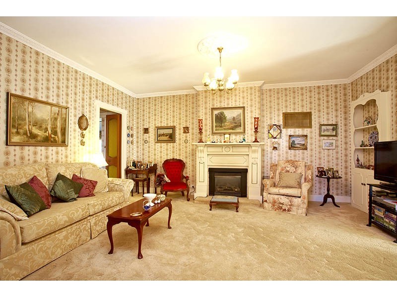 14 Ferguson Ave, Hazelbrook NSW 2779