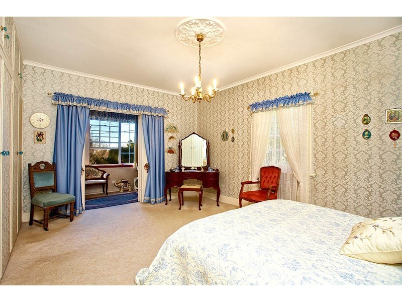 14 Ferguson Ave, Hazelbrook NSW 2779