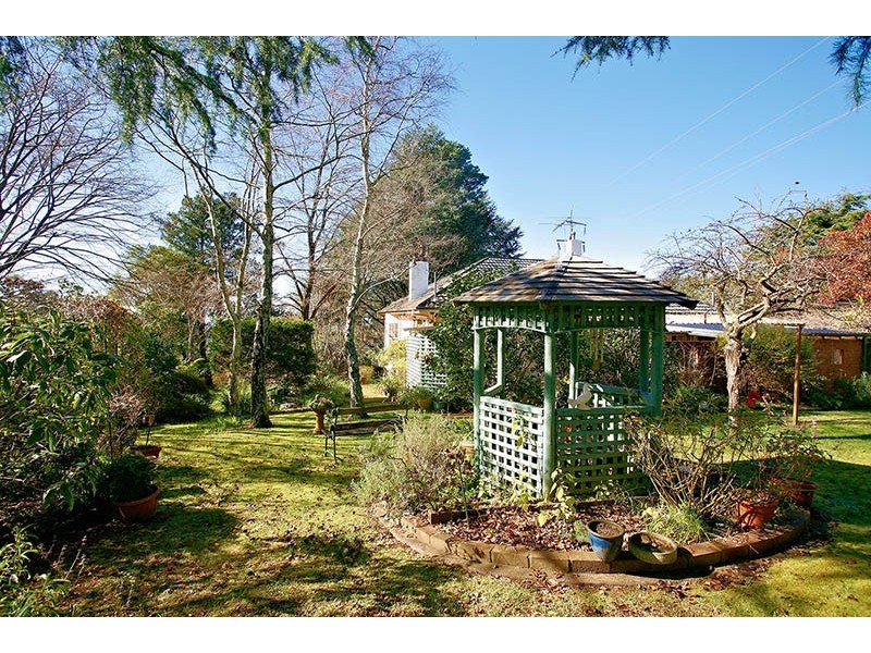 14 Ferguson Ave, Hazelbrook NSW 2779