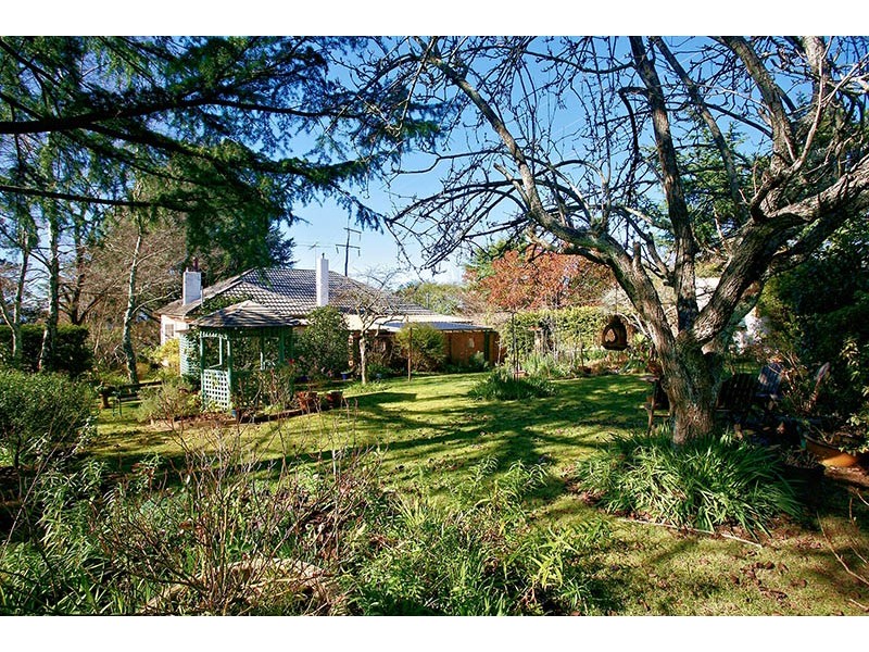 14 Ferguson Ave, Hazelbrook NSW 2779