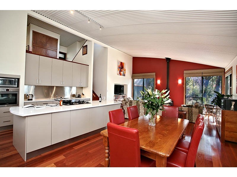 29 Rozelle Street, Wentworth Falls NSW 2782