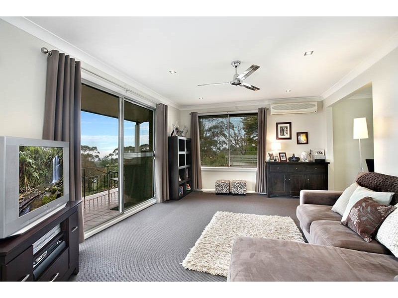 18 Panorama Crescent, Wentworth Falls NSW 2782