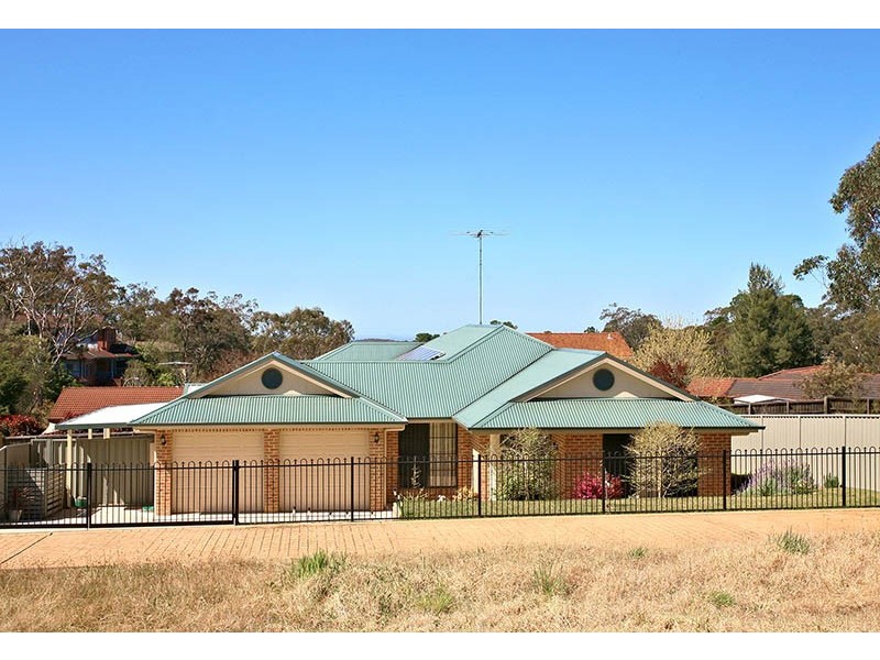 17 Roberts Road, Lawson NSW 2783