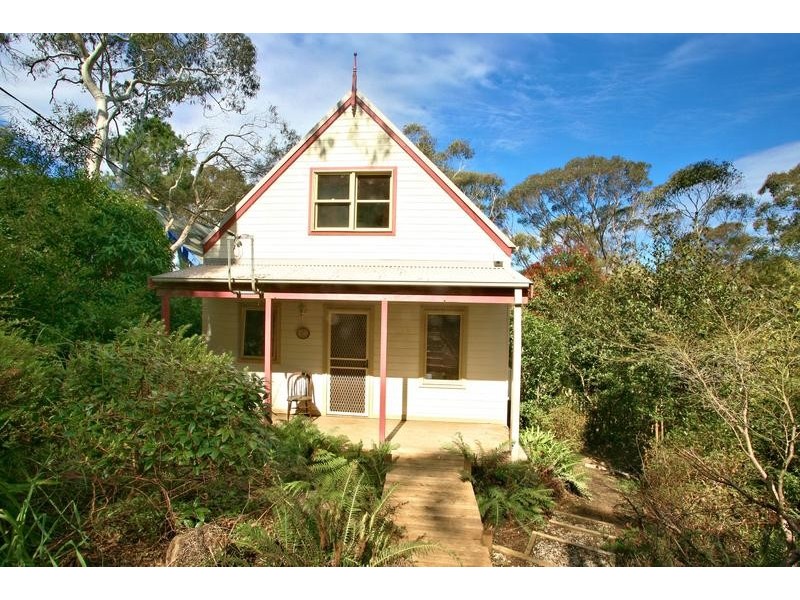 26 Dell Street, Blackheath NSW 2785