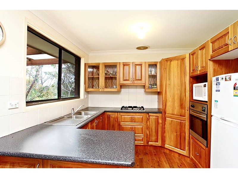 6 Brightlands Ave, Blackheath NSW 2785