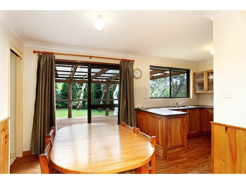 6 Brightlands Ave, Blackheath NSW 2785