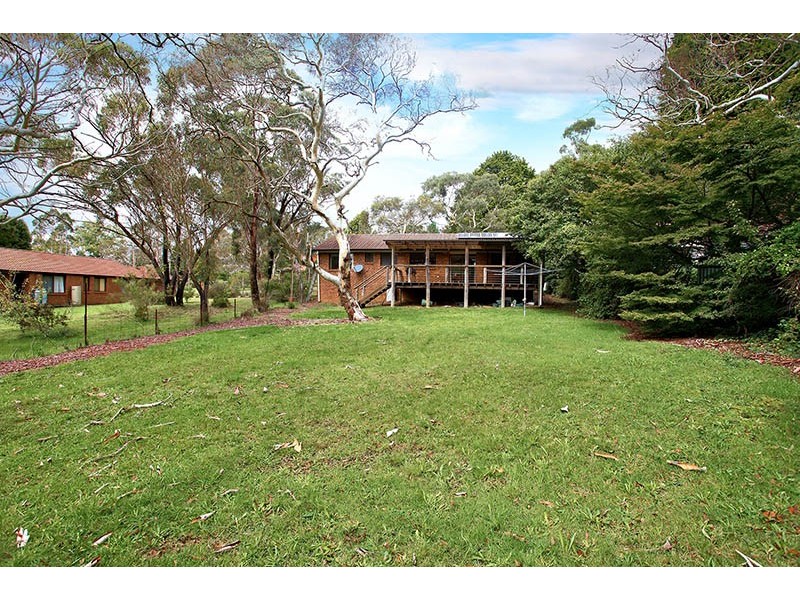 6 Brightlands Ave, Blackheath NSW 2785