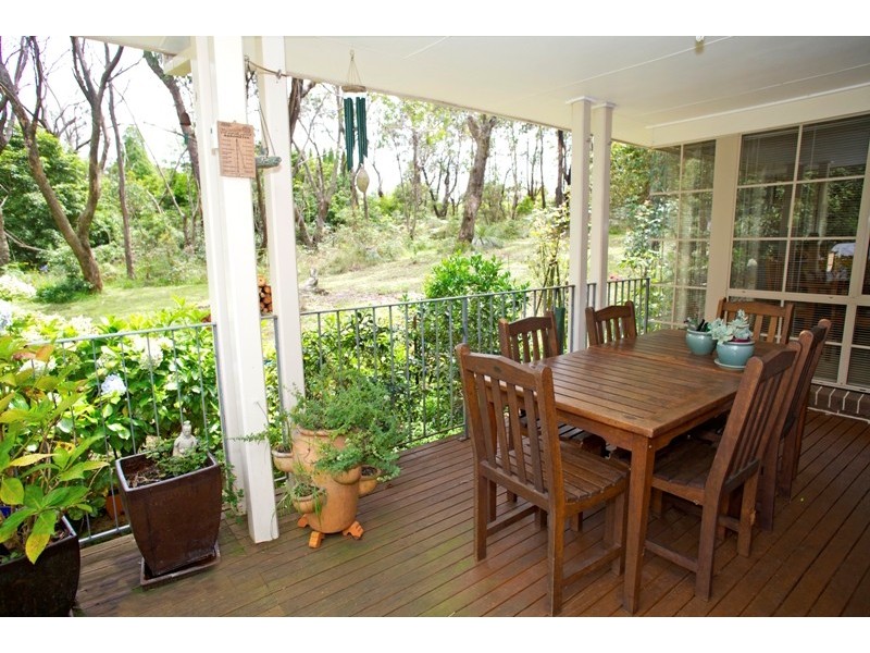 10 Geggie Street, Wentworth Falls NSW 2782