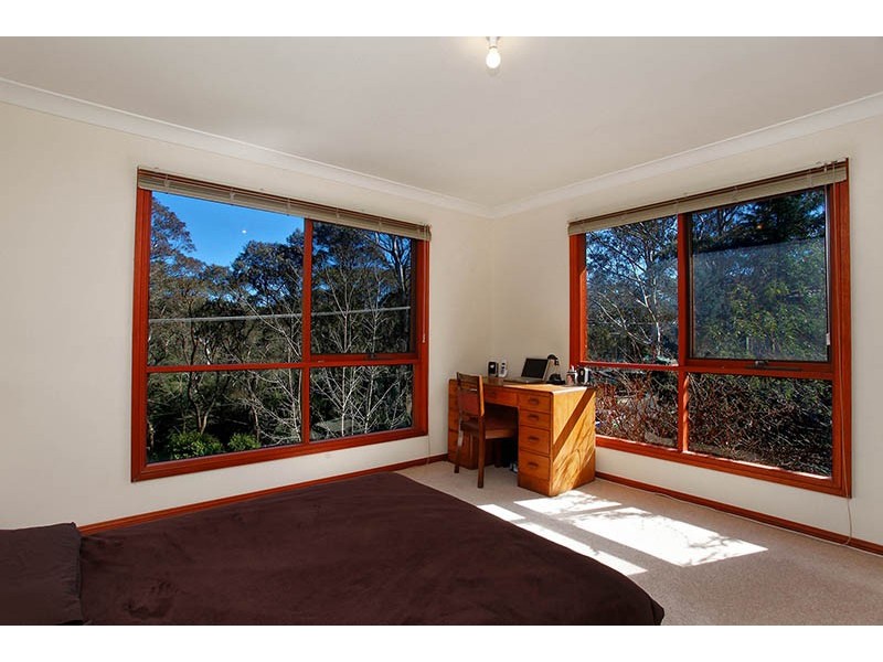 9 Gladstan Avenue, Katoomba NSW 2780