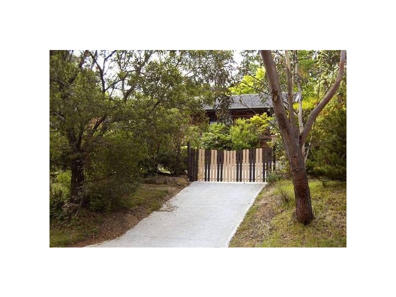 6 Lawrence Street, Blackheath NSW 2785