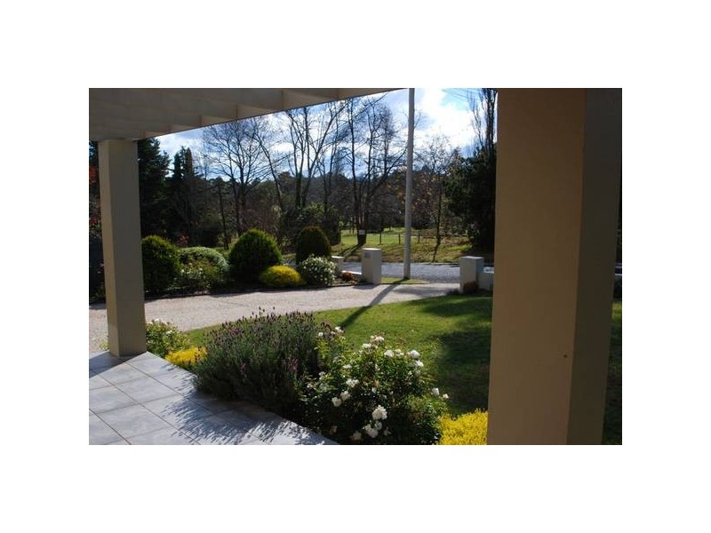 11 Toulon Avenue, Wentworth Falls NSW 2782