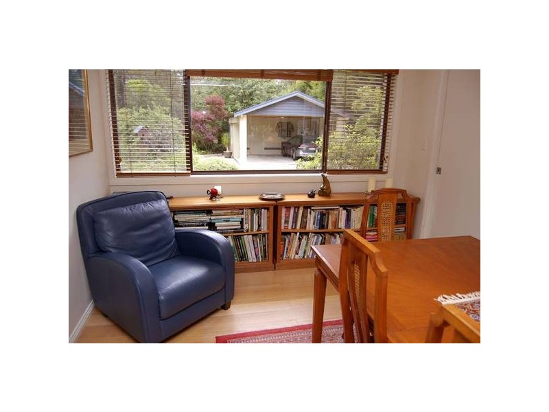 11 Toulon Avenue, Wentworth Falls NSW 2782