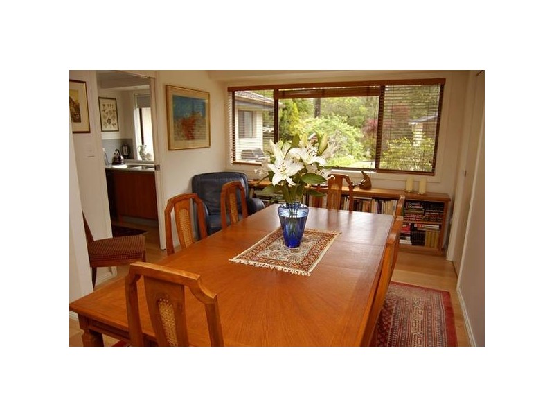 11 Toulon Avenue, Wentworth Falls NSW 2782