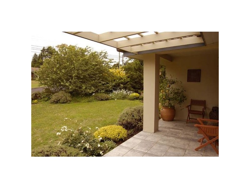 11 Toulon Avenue, Wentworth Falls NSW 2782