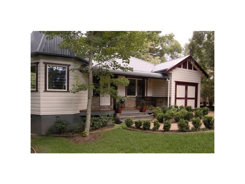 61 Cross Street, Blackheath NSW 2785