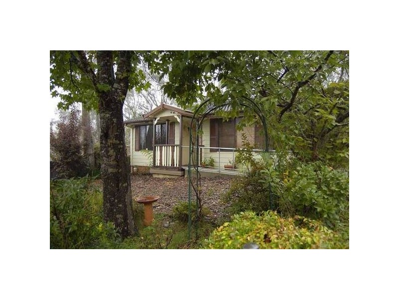 81 Pritchard Street, Wentworth Falls NSW 2782