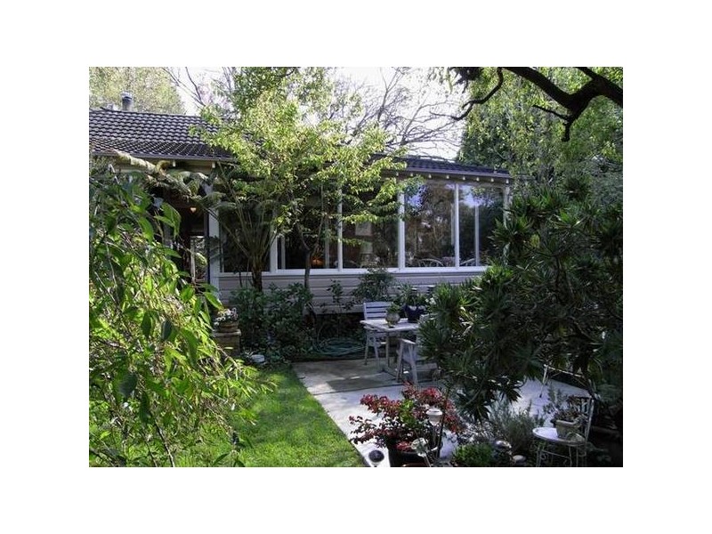 1 West Street, Wentworth Falls NSW 2782