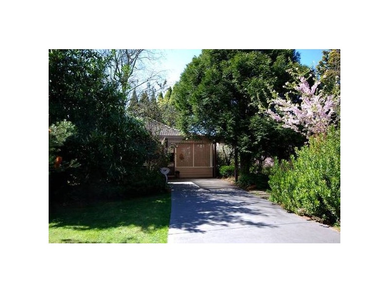 1 West Street, Wentworth Falls NSW 2782