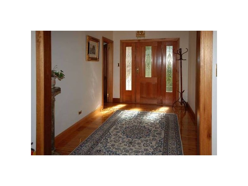 1 Blaxland Avenue, Leura NSW 2780