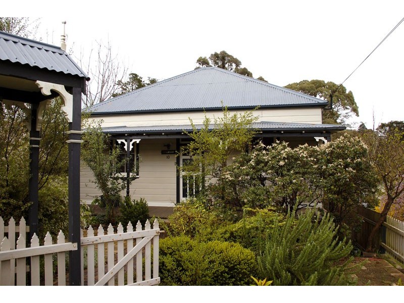 10 Park Street, Blackheath NSW 2785