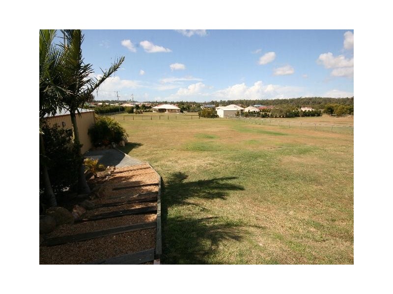Yatala QLD 4207