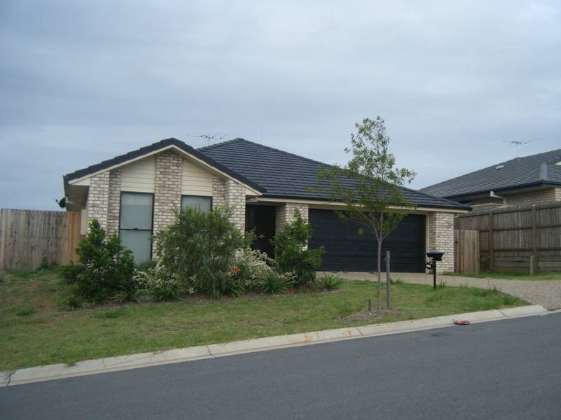27 Charlton Street, Ormeau QLD 4208
