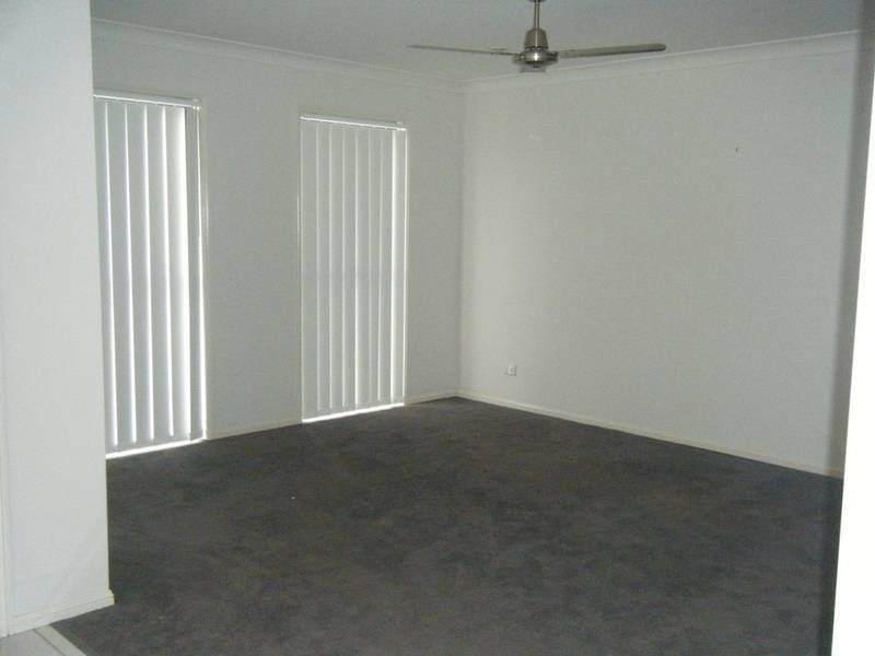 27 Charlton Street, Ormeau QLD 4208