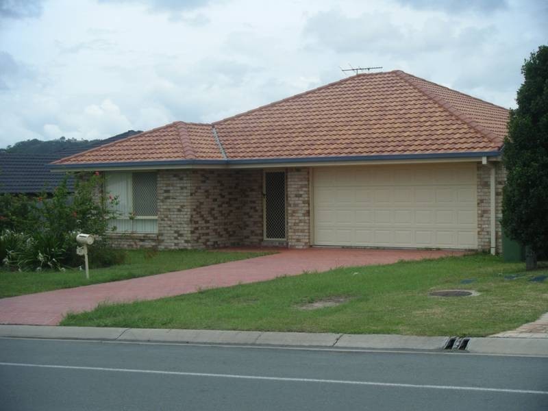 67 Halfway Drive, Ormeau QLD 4208