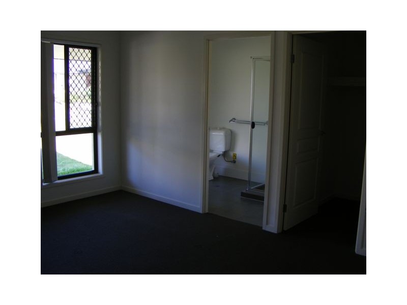 15 Hazelmere St, Ormeau QLD 4208