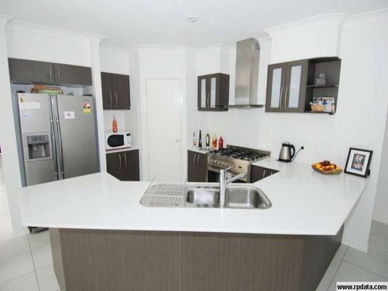 22 Strathburn Cr, Ormeau QLD 4208