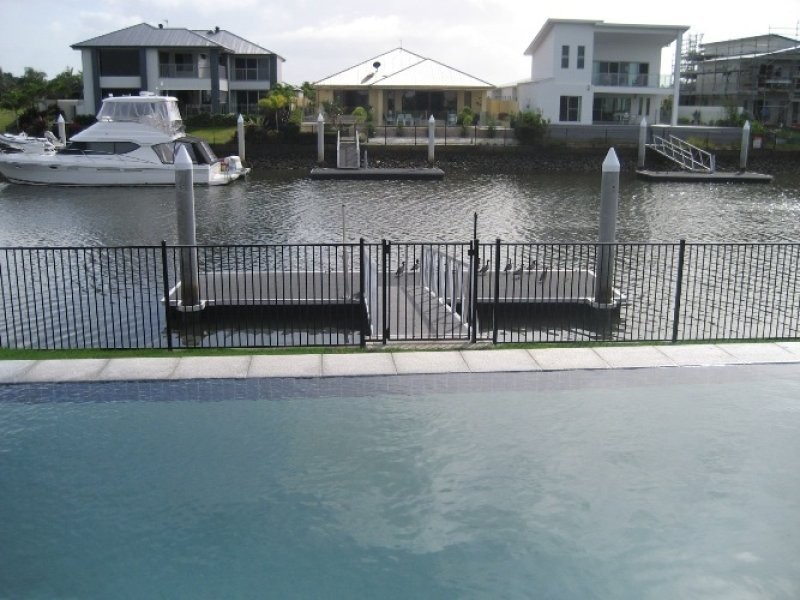 8 Windward pl, Jacobs Well QLD 4208